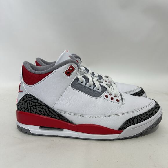 Nike Air Jordan 3 Retro “Fire Red” 2022 - Picture 4 of 8